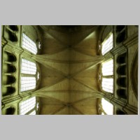 Soissons, Kathedrale, Langhaus, Gewölbe,  Foto Heinz Theuerkauf.jpg